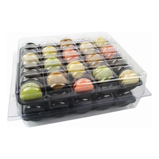 25 CALAGES 35 MACARONS